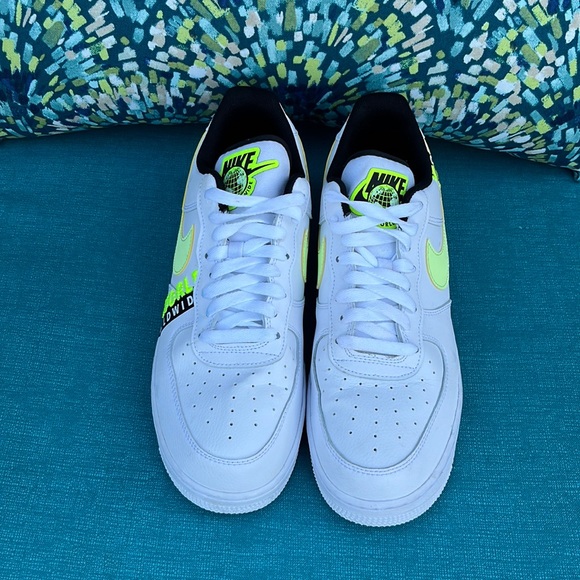 Nike Other - Nike Air Force Worldwide